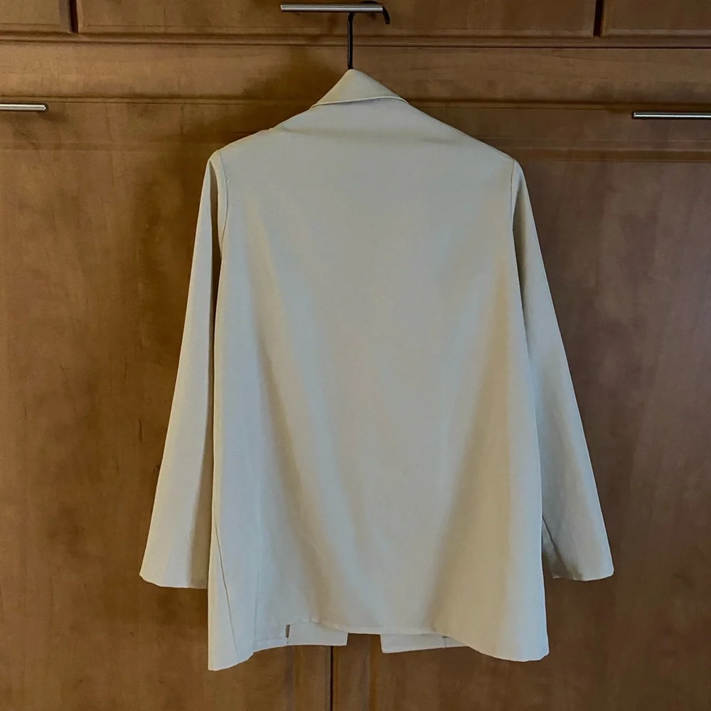 PrettyLittleThing Oversized Blazer - Picture 5 of 7